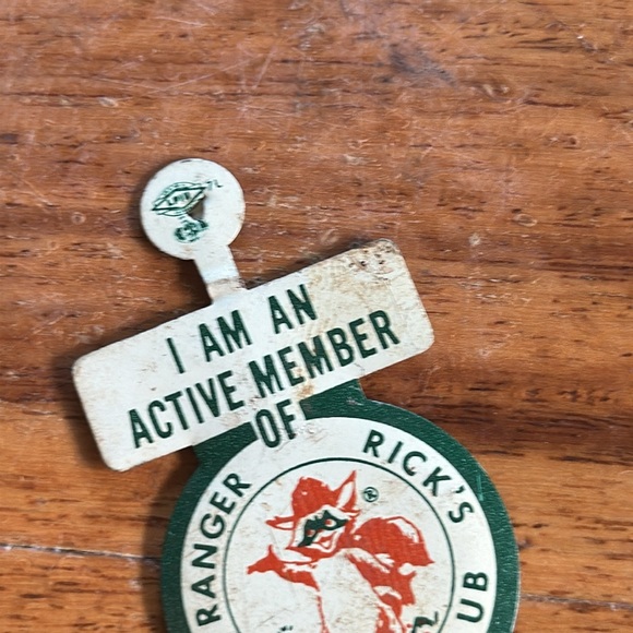 Vtg Ranger Ricks Nature Club I’m An Active Member Button Lapel Tab Pin Badge - Picture 4 of 4